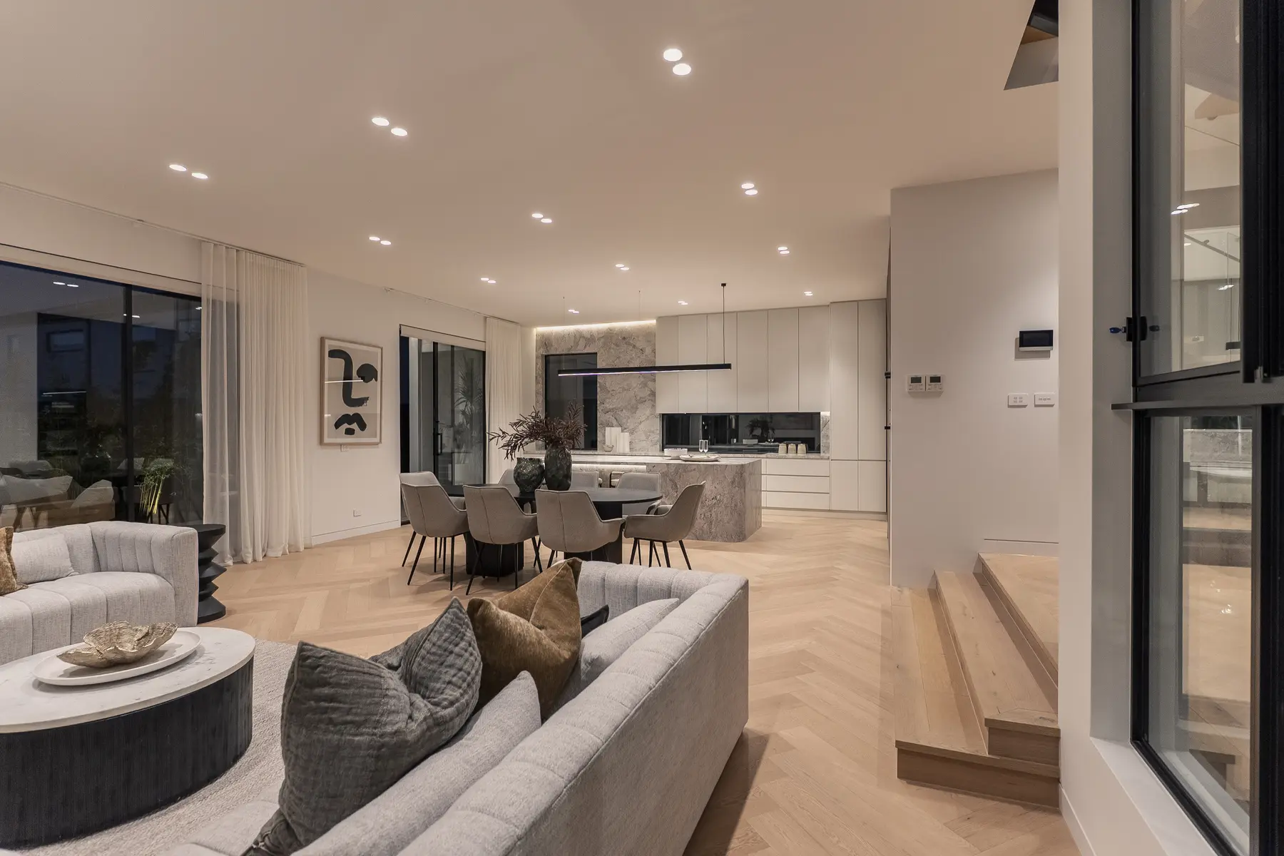 Open plan kitchen and dining lighting